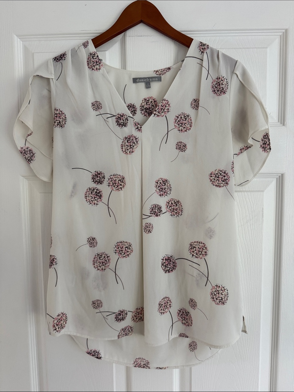 Daniel Rainn Cream Blush Floral V-Neck Flutter Sleeve Top